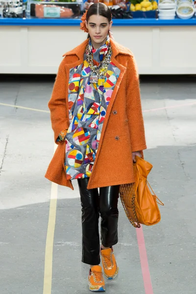 Look 31